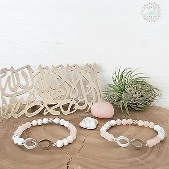 Rose Quartz, Howlite