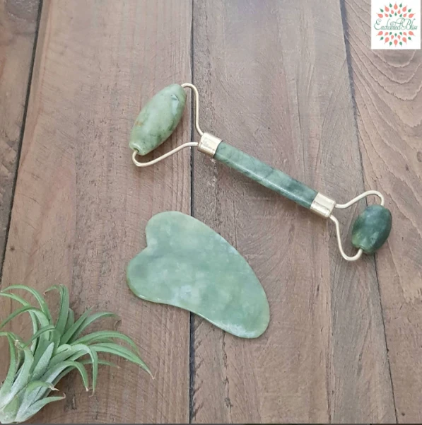 Green Jade Facial Massage Roller & Gua Sha